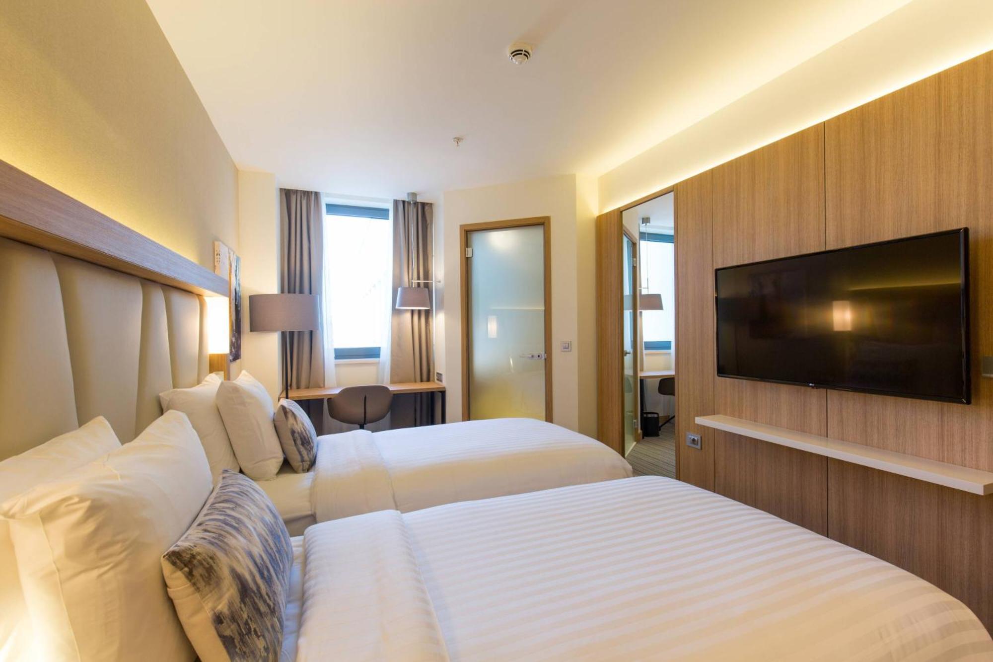 Courtyard By Marriott Banja Luka Hotel Luaran gambar